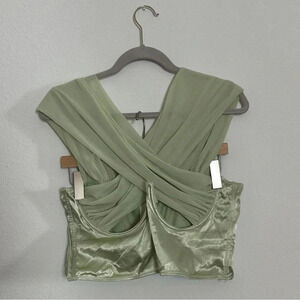 Pretty Little Thing Underboob Top NWT